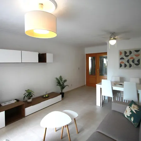 Apartamento En Urb. Natura Playa 2 En Campello-muchavista C104 *